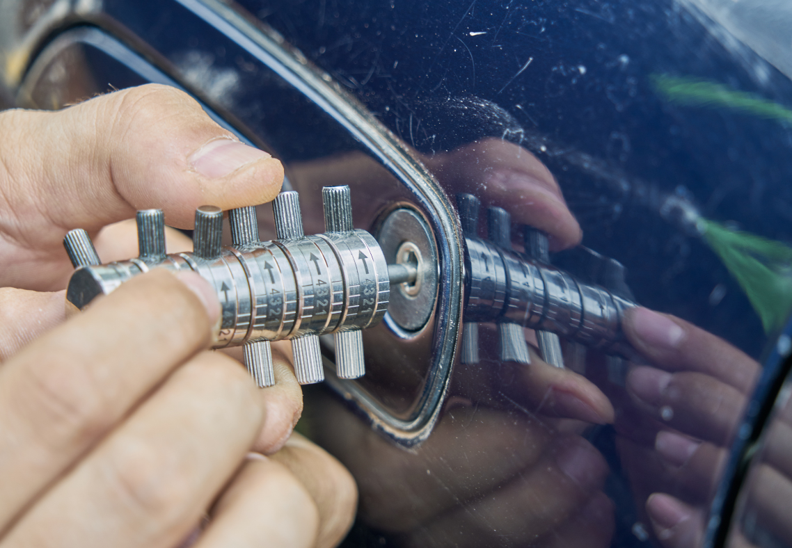 emergency car locksmith
